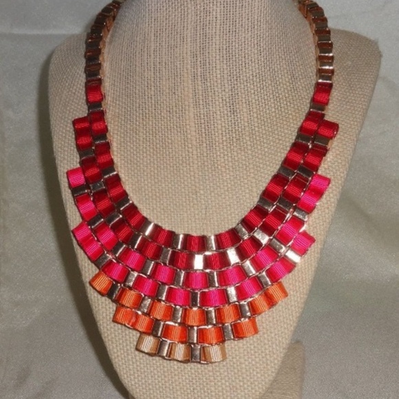 MARK BY AVON CHUNKY GOLD TONED 14.5" LONG CHOKER NECKLACE - Picture 5 of 8